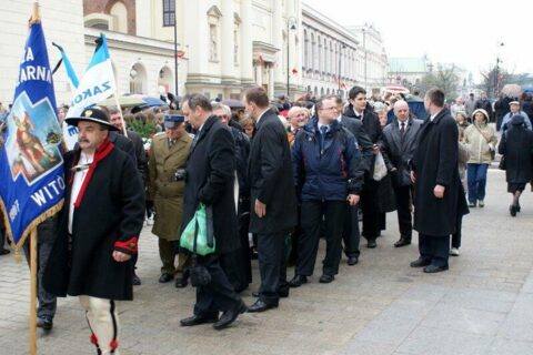 Warszawa - 15 04 2010 - pożegnanie prezydenta RP_11