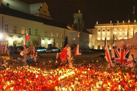 Warszawa - 15 04 2010 - pożegnanie prezydenta RP_29