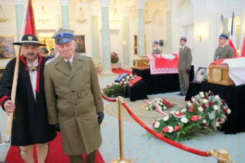 Warszawa - 15 04 2010 - pożegnanie prezydenta RP_35