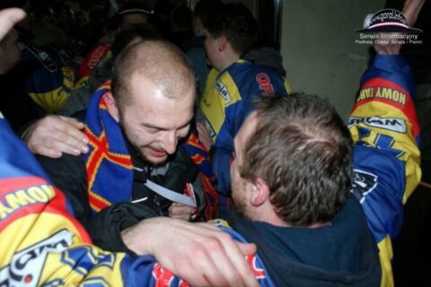 Festa kibiców po zwycięstwie Wojasa Podhale_7