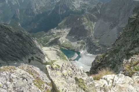 ZMARZŁY STAW CIĘŻKA DOLINA