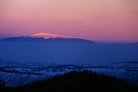 Widok z Gęsiej Szyi na Babią Górę