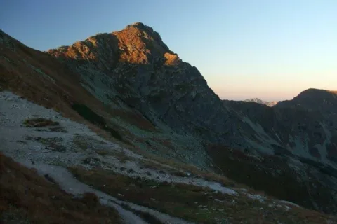 hasnuci den na Ostrom Rohaci