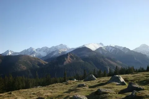 Widok na Tatry z Rusionowej Polany