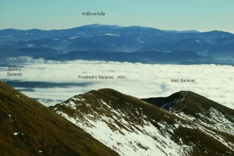 Kralovoholske Nizke Tatry ponad Barance