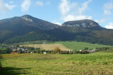 Prosecno Hradkova ponad Kvacany