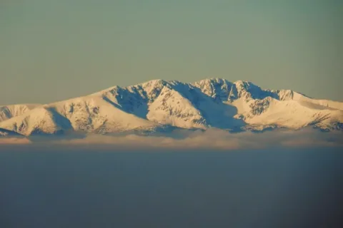 Masiv Dumbiera Nizke Tatry z Vysokych Tatier