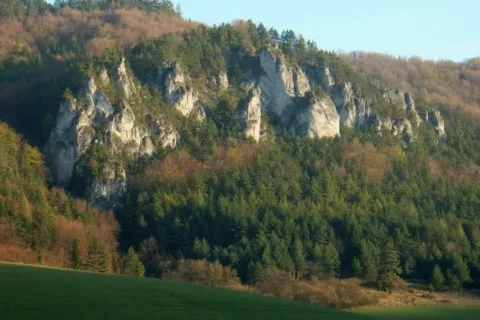 Prirodna rezervacia Sulovske skaly do Sulovskej tiesnavy