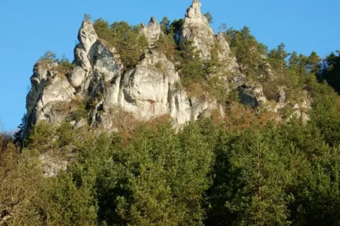 Prirodna rezervacia Sulovske skaly