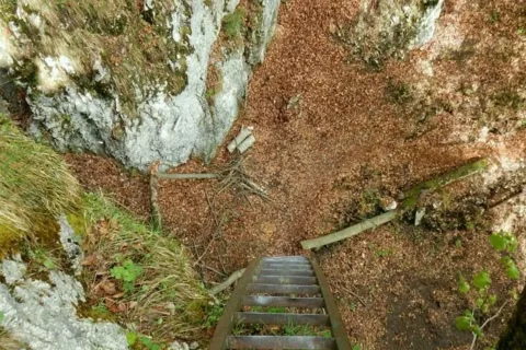 Zavojovy vodopad spodok