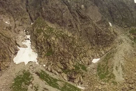 Tatry w lustrze Litworowego Stawu