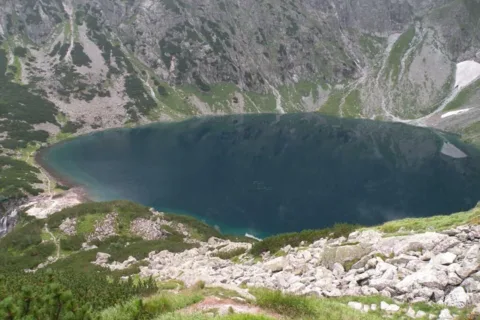 CZARNY STAW POD RYSAMI