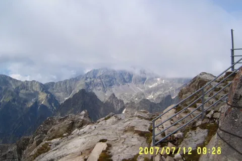 TARAS WIDOKOWY NA ŁOMNICY