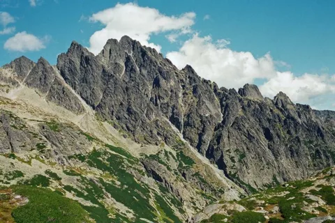 Pośrednia Grań z Doliny Staroleśnej