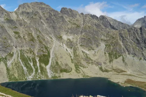 Wielki Staw Hińczowy ze szlaku na Koprową Przełęcz