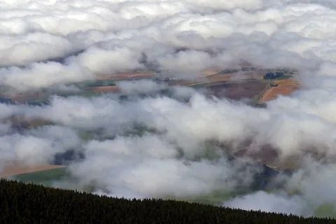 Tatry Zachodnie. Ponad doliną