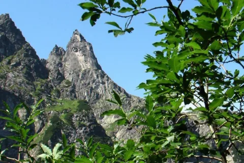Mnich nad Morskim Okiem (1)