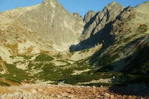 Skalnata_Lomnicka dolina_Lomnicky kotol Lomnicky_Lomnica Vidlove veze Kezmarsky Huncovsky