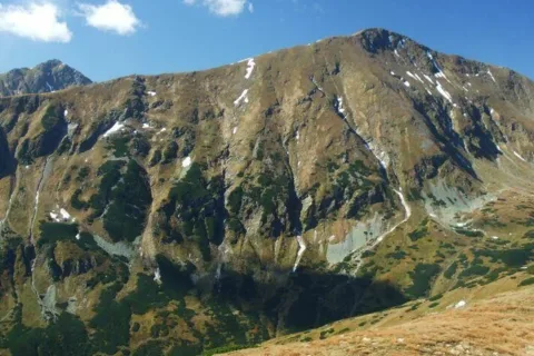 Kobyla Bystra do Kamenistej doliny vzadu Zadna kopa_Nizna Bystra