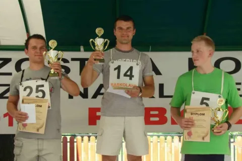 XI MISTRZOSTWA POLSKI W JEŹDZIE NA MUSZLACH KLOZETOWYCH [filmy!]