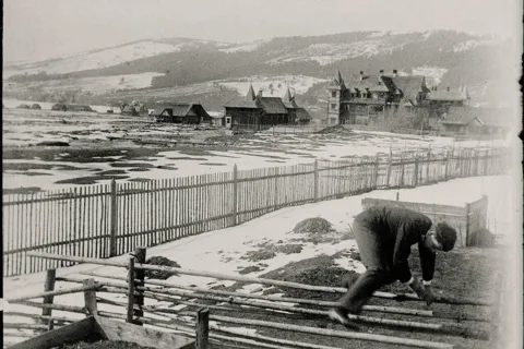 „STAŚ W. SKACZE PRZEZ PŁOT”. FOTOGRAFIE KLEMENTYNY HR. SZEMBEKOWEJ Z LAT 1897-1905