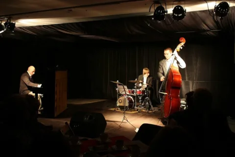 Koncert CZAMANOVA JAZZ TRIO