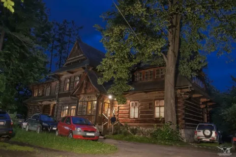 HISTORYCZNE ZAMKNIĘCIE MUZEUM STYLU ZAKOPIAŃSKIEGO CZYLI KOLIBA W PRZEDDZIEŃ REMONTU