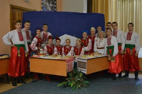 Występ akademickiego zespołu ludowego "WESNA"