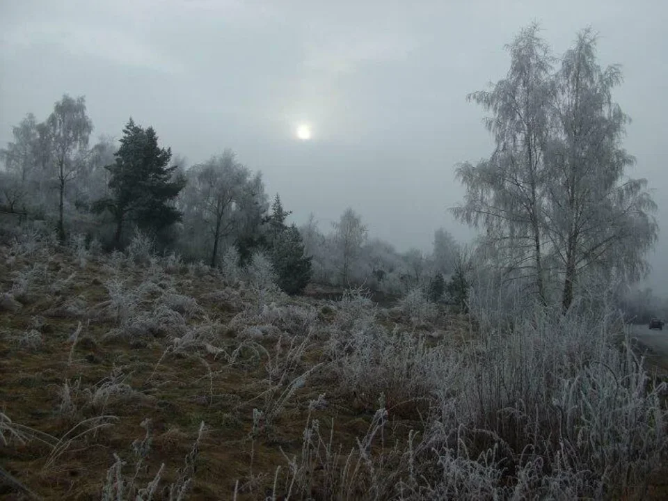 nad sidliskom pri inverzii