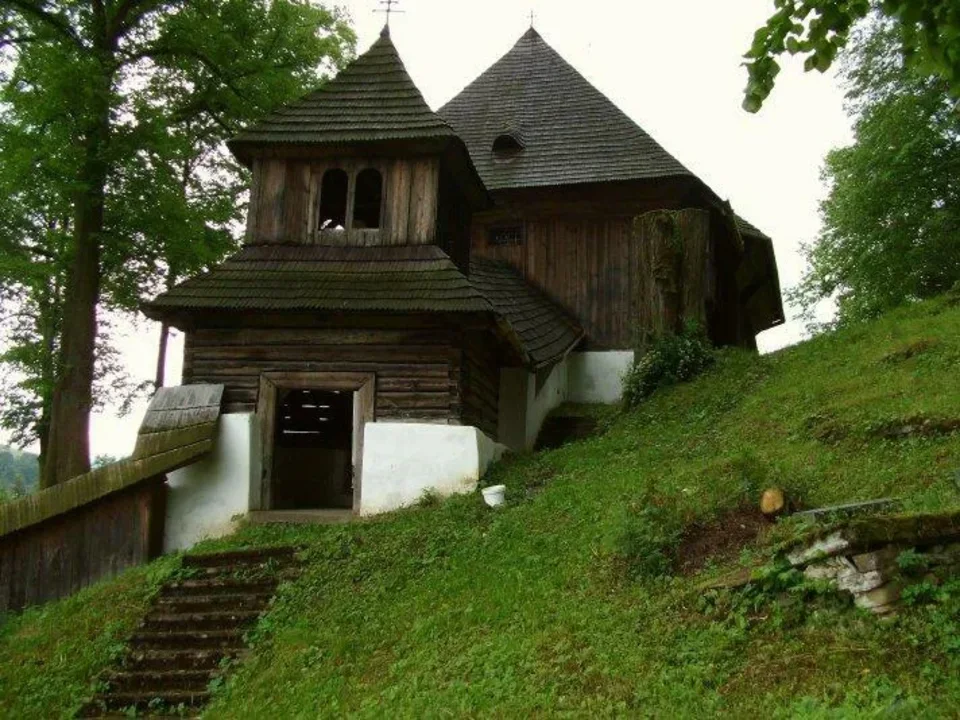 Dreveny kostolik Lestiny