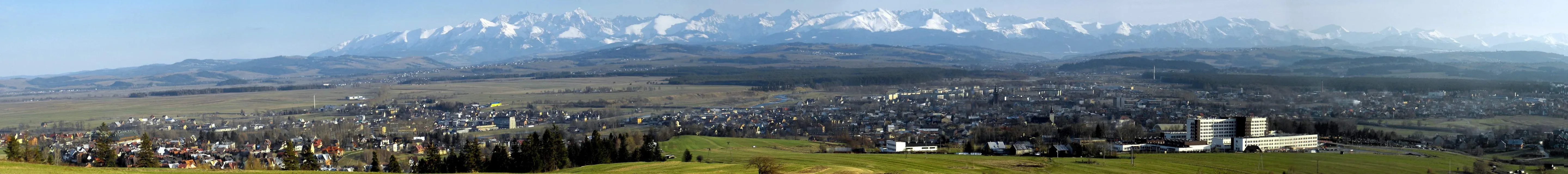 Panorama Tatr i Nowego Targu