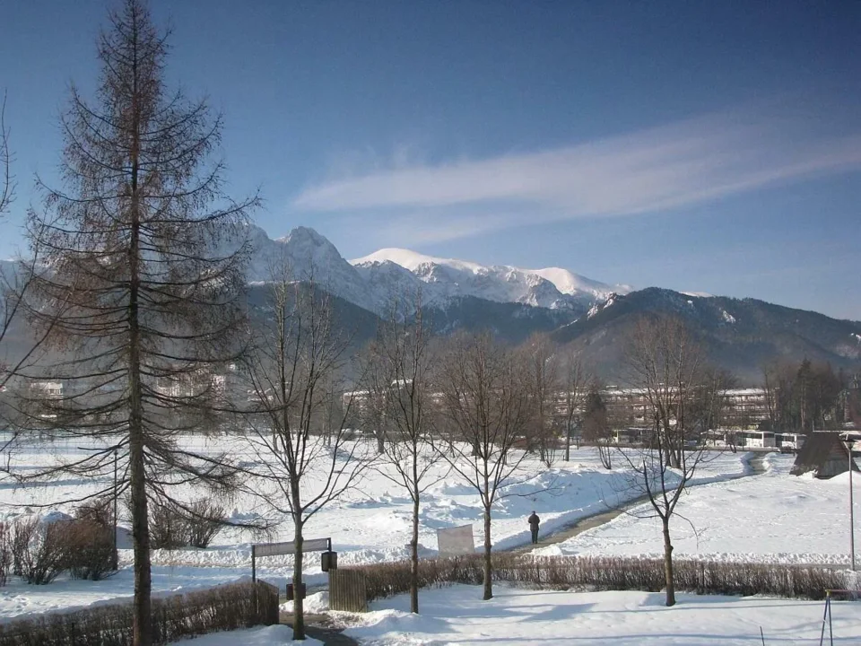 Tatry z okien hotelu Helios
