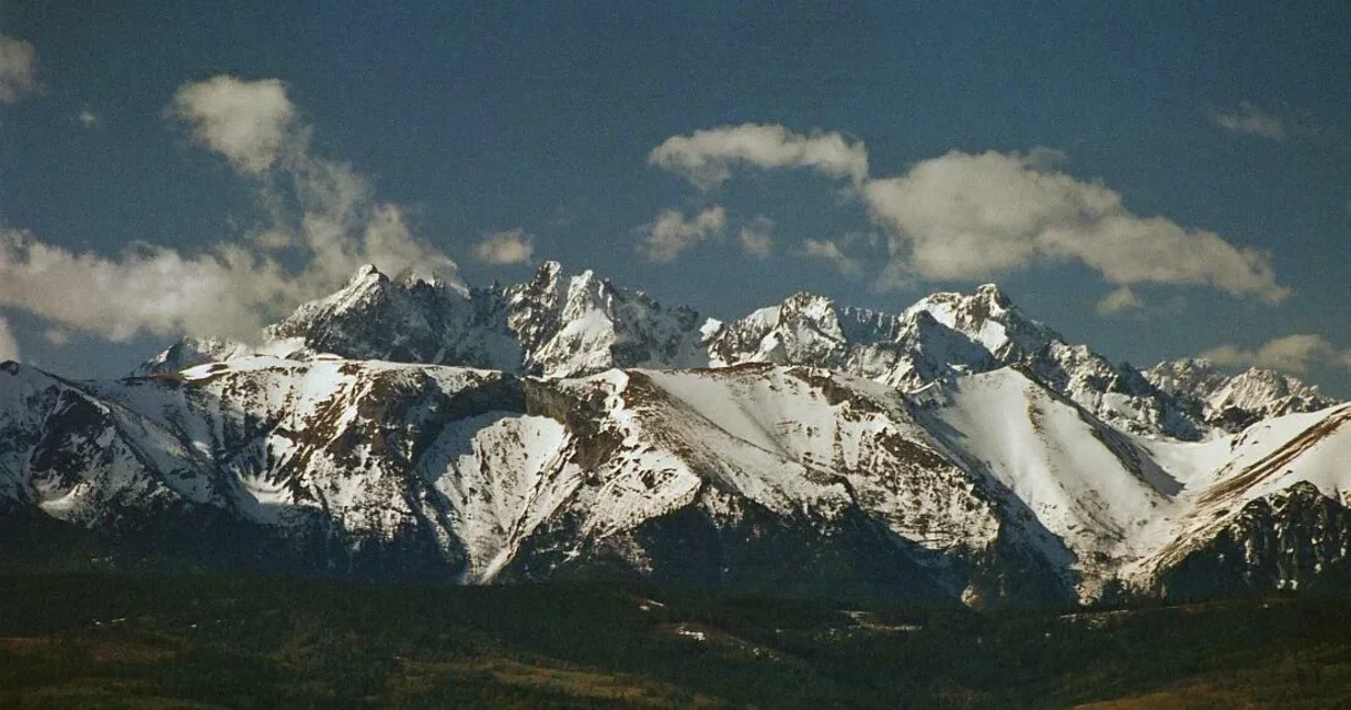 Pieniny. Widok na Tatry z Przełęczy Szopka (Chwała Bogu)