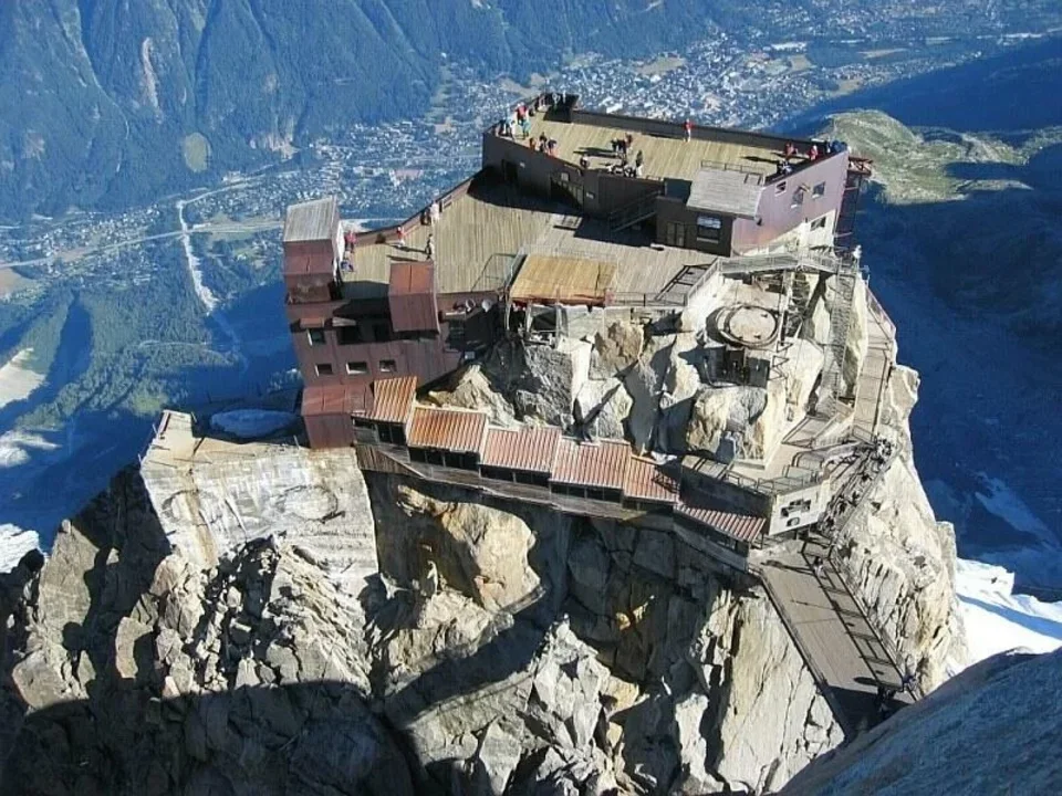 Aiguille du Midi (3842m n.p.m.) Chamonix w tle.