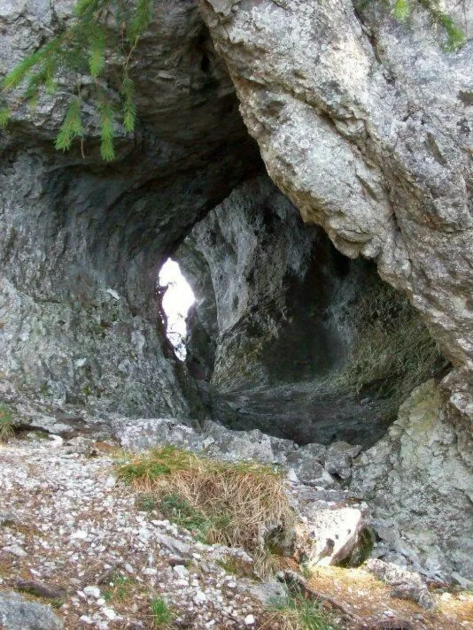 V skalnom rade za Poludnicou