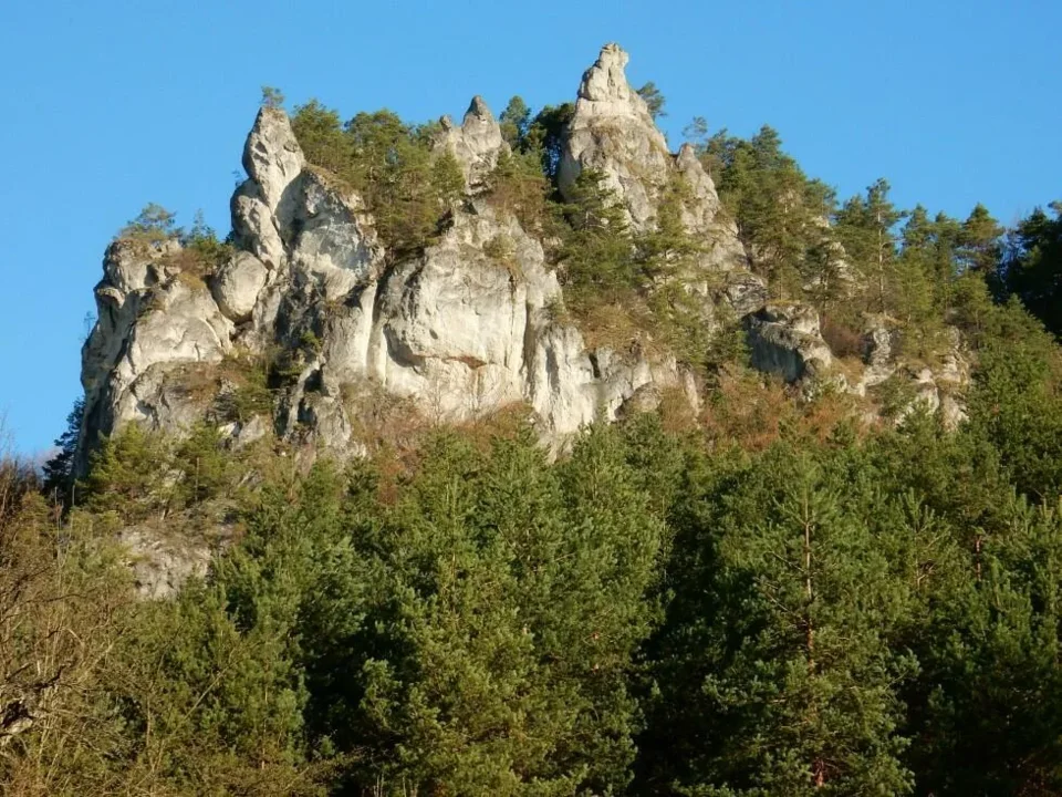Prirodna rezervacia Sulovske skaly