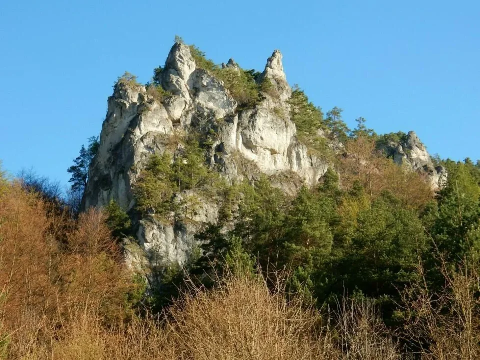 Prirodna rezervacia Sulovske skaly