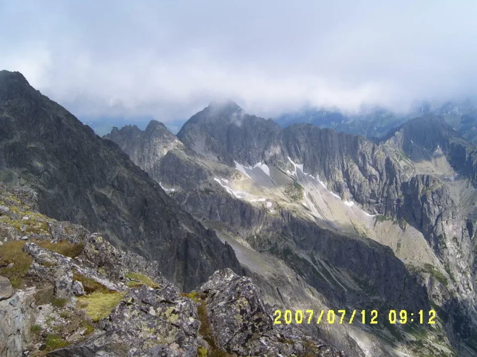 WIDOK Z ŁOMNICY