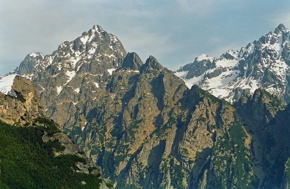 Słowackie Tatry Wysokie. Kościólki i Pośrednia Grań z drogi na Sławkowski Szczyt
