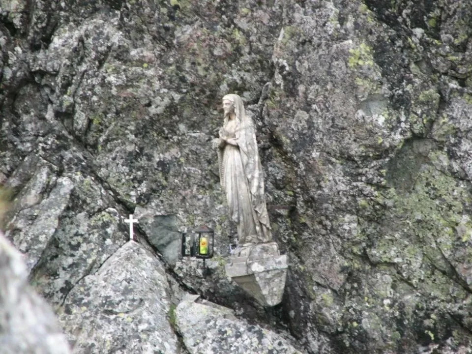 Ta, która czuwa nad nami...