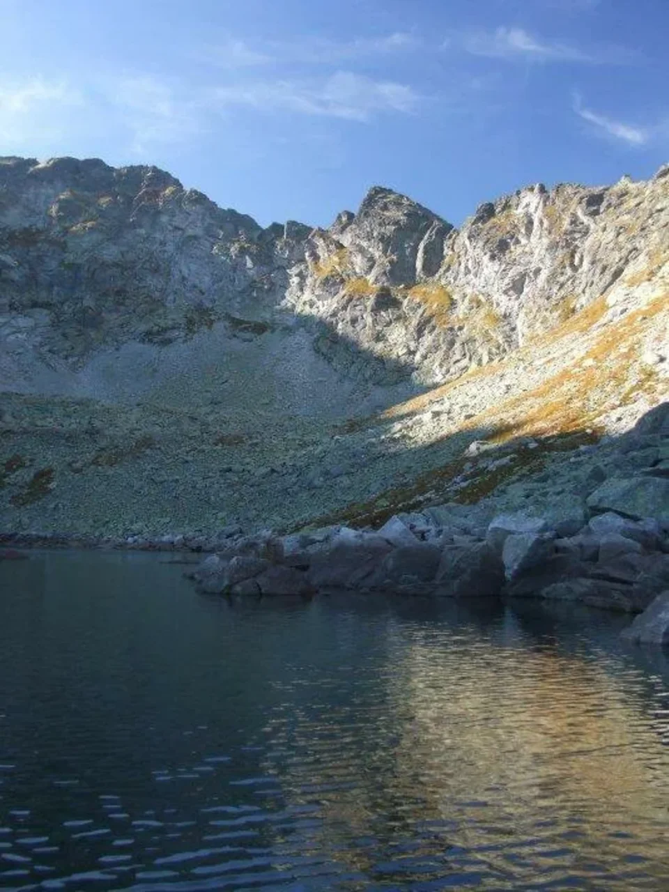 Veza nad Okruhlym Strbska vezicka do Strbskeho kotla Capie pleso