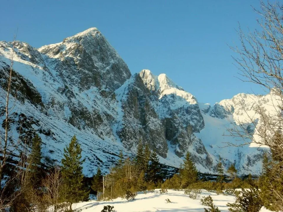 Svistovy hrb Kezmarska kopa Maly Kezmarsky stit Usata veza Pysne stity Baranie rohy Dolina Zeleneho plesa