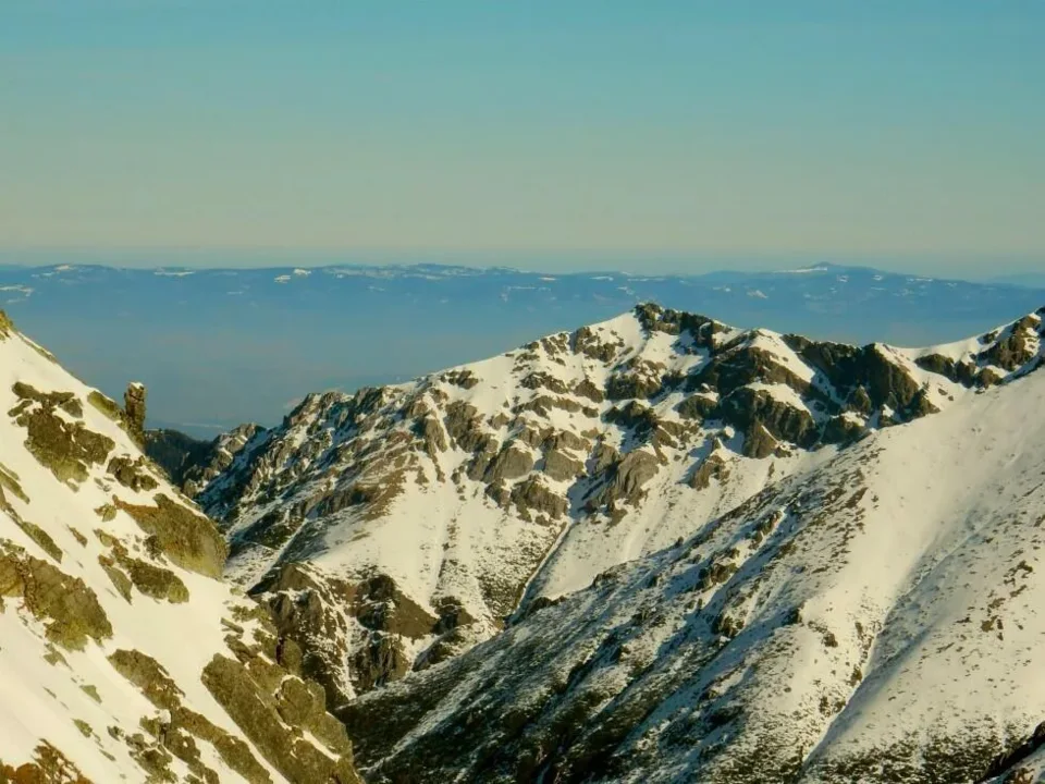 Zamky do Litvoroveho zlabu ponad chrbat Stitu nad Zelenym