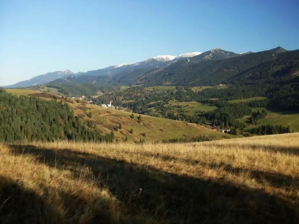 Hutianska kotlina Zapadne Tatry z Gruna