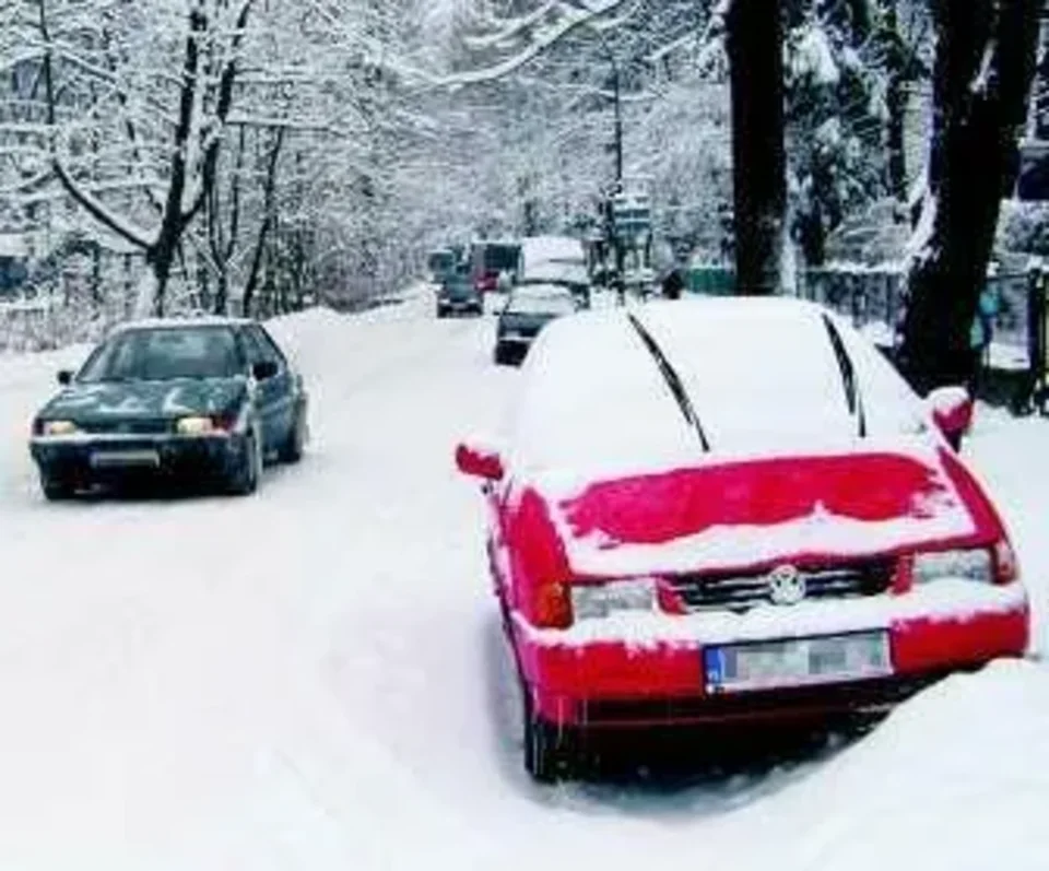 Uwaga, na Podhalu drogi są zaśnieżone i śliskie