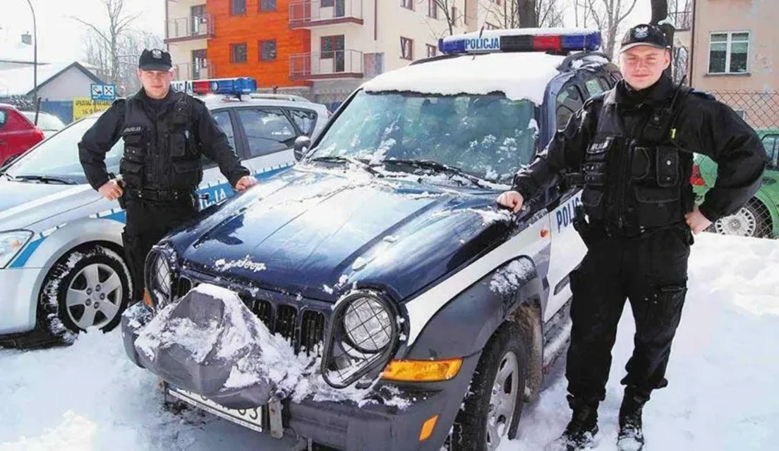 Policjanci wzięli auto i... odeszli. Poronin ma żal