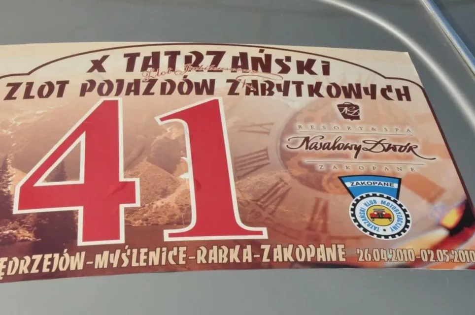 Zlot zabytkowych samochodów [wielka galeria zdjęć!]