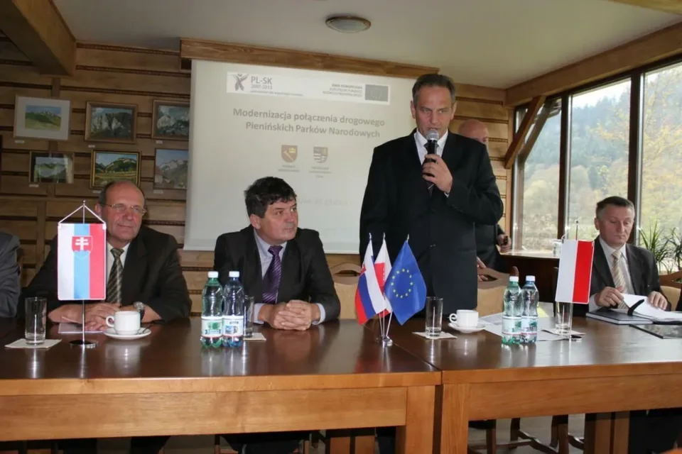 Przebudowa połączenia drogowego Pienińskich Parków Narodowych rozpoczęta