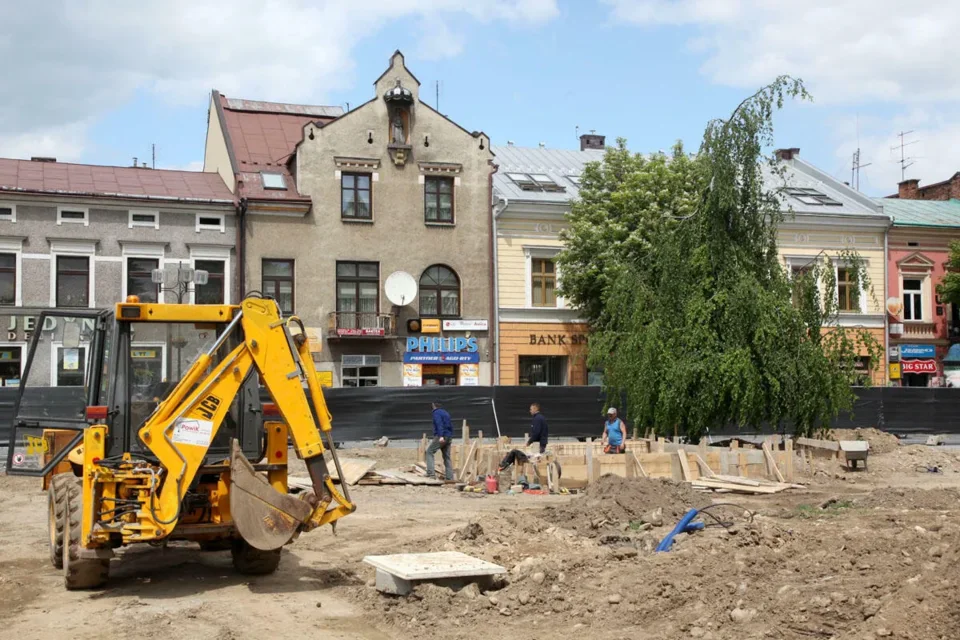 Trwają prace na nowotarskim Rynku