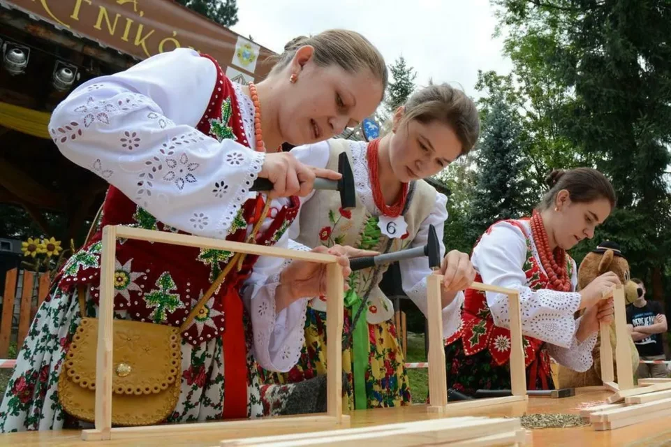 Wybory Podhalańskiej Królowej Miodu podczas XIII Święta Misia, Miodu i Bartników w Poroninie